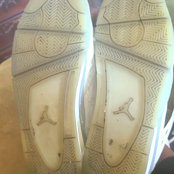 Laser 4s Jordan's Men Size 11 Authentic
